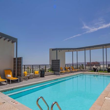 Апартаменты Detailed 2Bd, Highrise Dt, Pool, Gym, Parking, Sleeps 8 Феникс Экстерьер фото