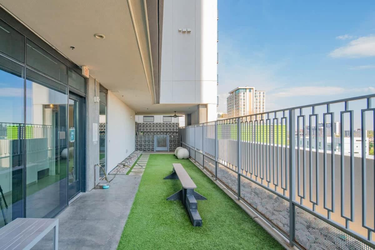 Апартаменты Detailed 2Bd, Highrise Dt, Pool, Gym, Parking, Sleeps 8 Феникс Экстерьер фото